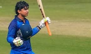 15 வயது சிறுவனின் அதிரடி: பெங்களூரை வீழ்த்திய வைபவ் சூர்யவன்ஷிக்கு விராட் கோலி கொடுத்த நெகிழ்ச்சிப் பரிசு!